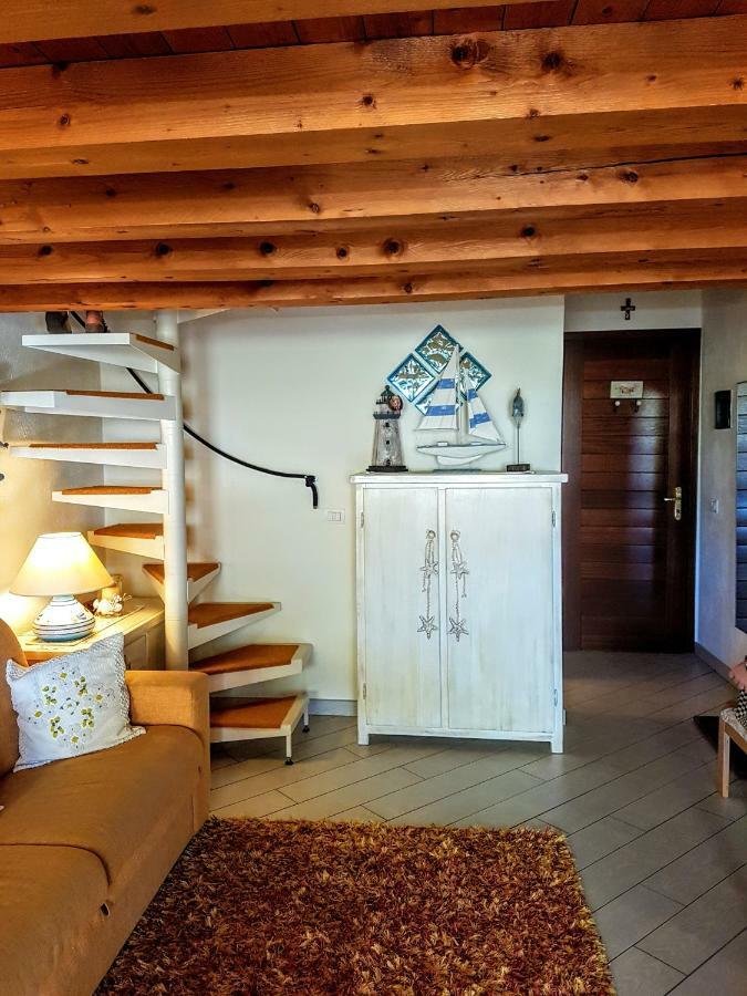 Ferienwohnung La Casa Di Chris Golfo Aranci Exterior foto