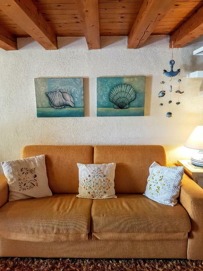 Ferienwohnung La Casa Di Chris Golfo Aranci Exterior foto