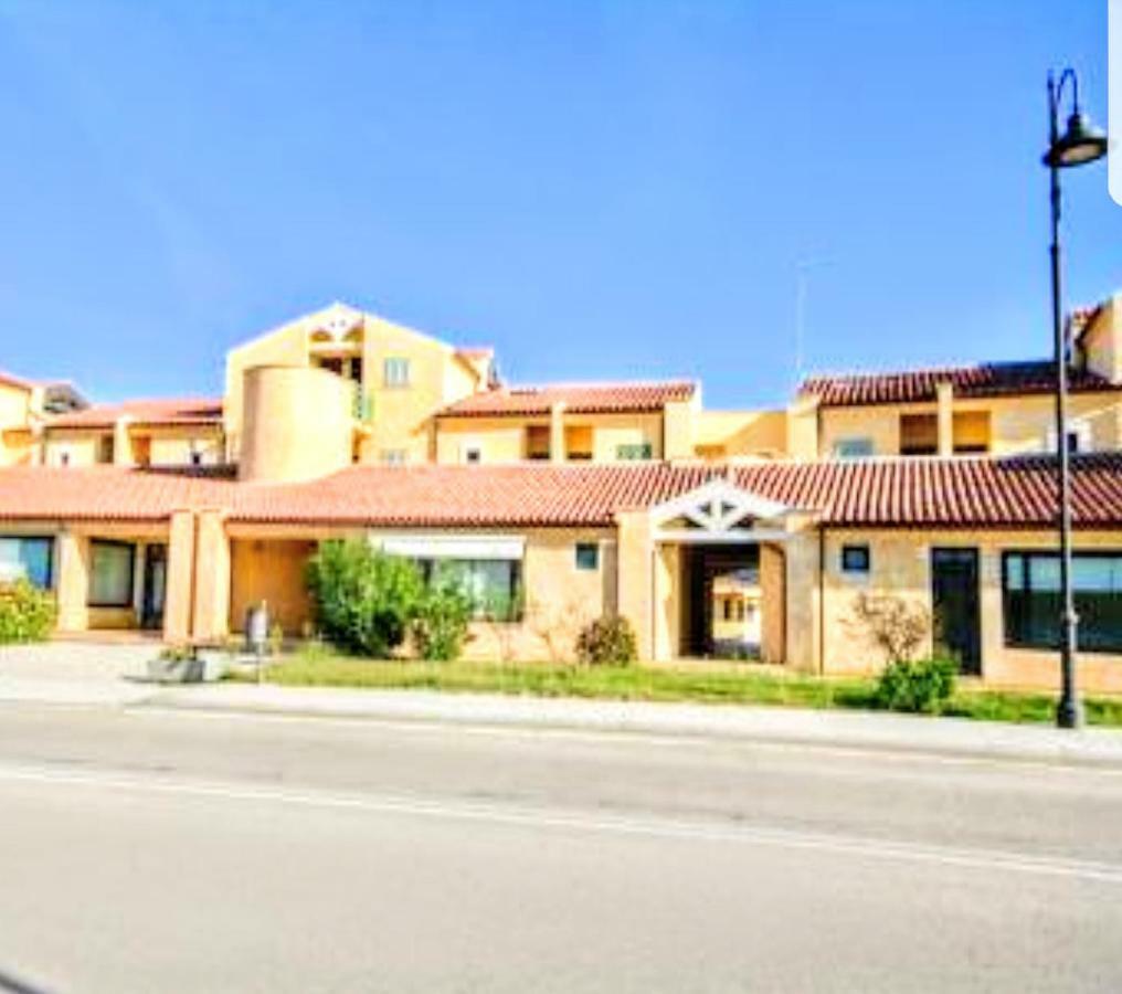 Ferienwohnung La Casa Di Chris Golfo Aranci Exterior foto